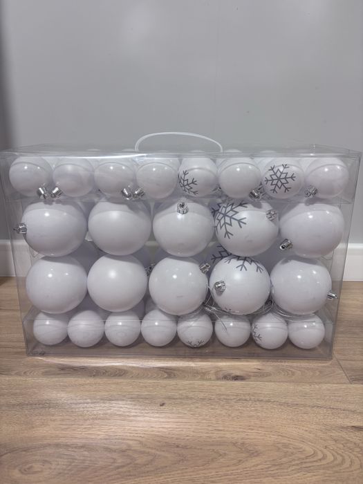 Нови Коледни топки 68 броя + 24 броя