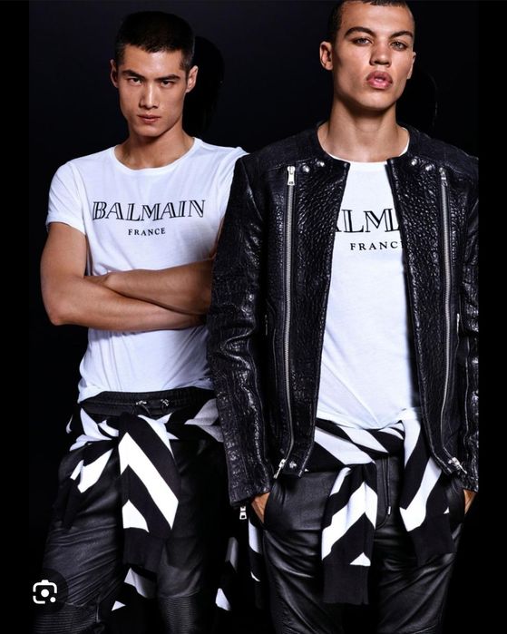 Se hand haine  baieti