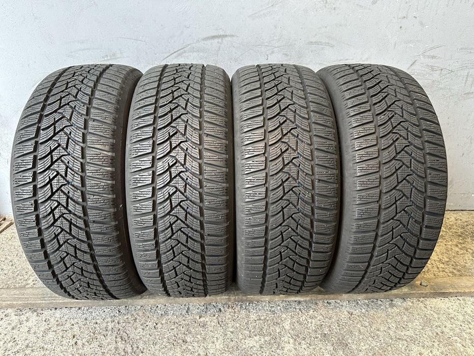 Гуми 205/50/17 DUNLOP Winter Sport