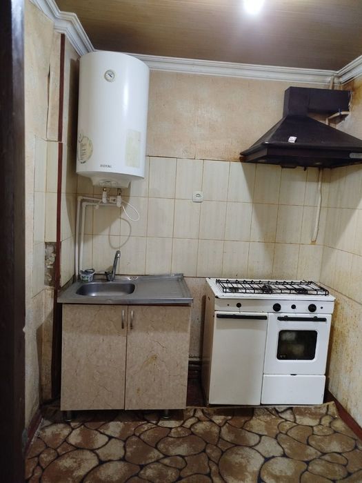 Чирчик шахар 
Пед институт 15-мактаб ёнида  
#2-хона 1-этаж 
Кварти