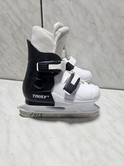 Patine 1513 gheata reglabile marime  29-30-31-32 .