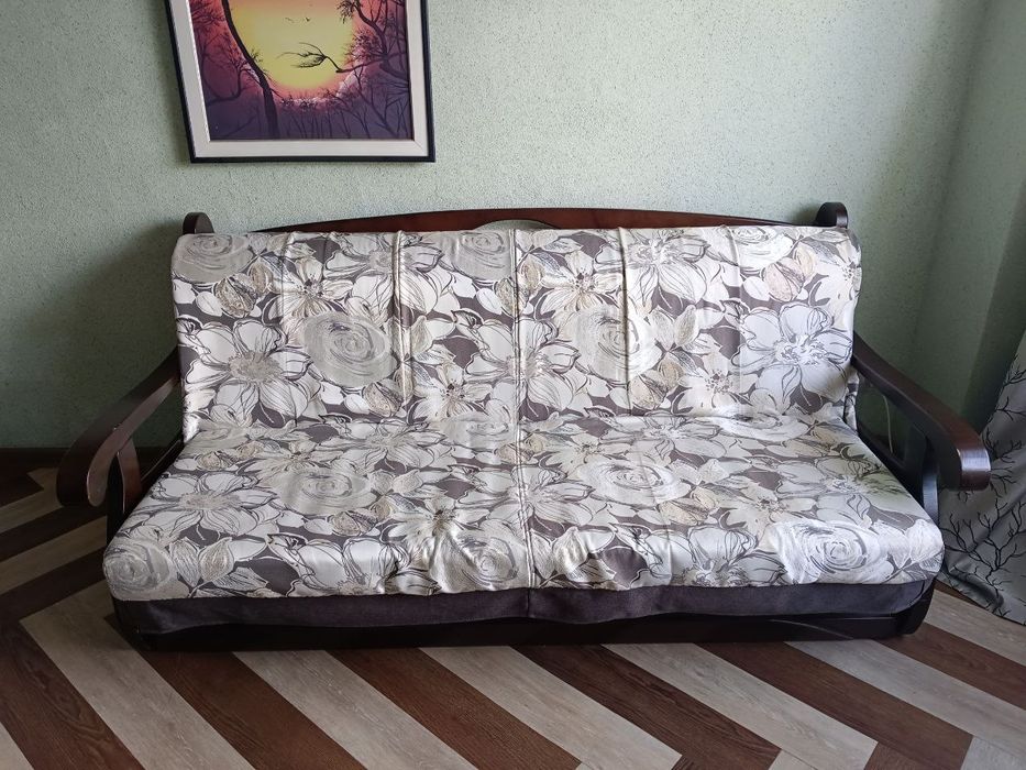 Продам диван. Механизм аккордеон.