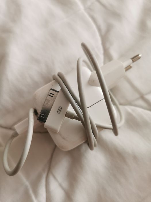 Incarcator original pt iPad si Apple iPhone