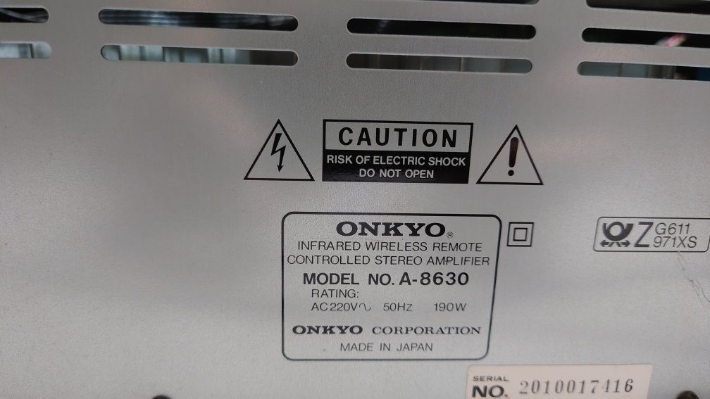 Усилвател Onkyo 8630