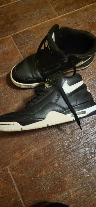 Vând papuci sport Nike Flight