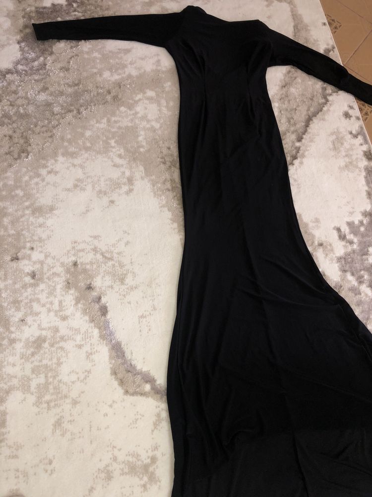 Vand rochie misstio cu lanturi pe spate