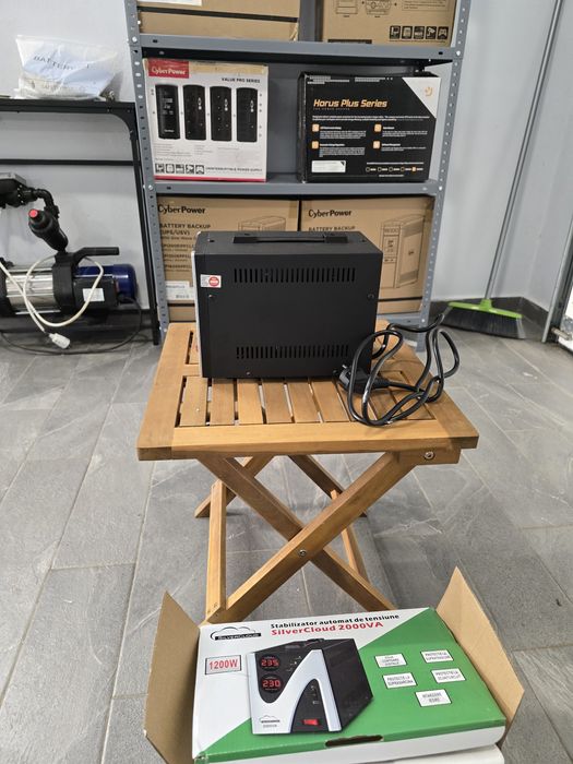 Stabilizator de tensiune SilverCloud, 2000VA, 1200W, ca nou