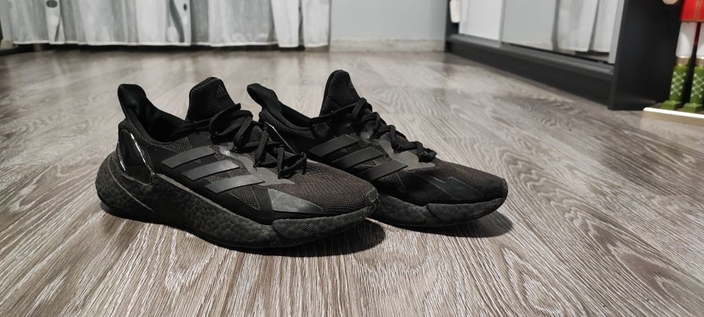 Adidas маратонки-черни 44 номер