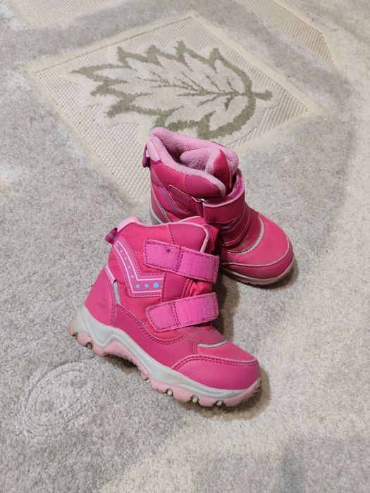 Зимние сапожки на девочку