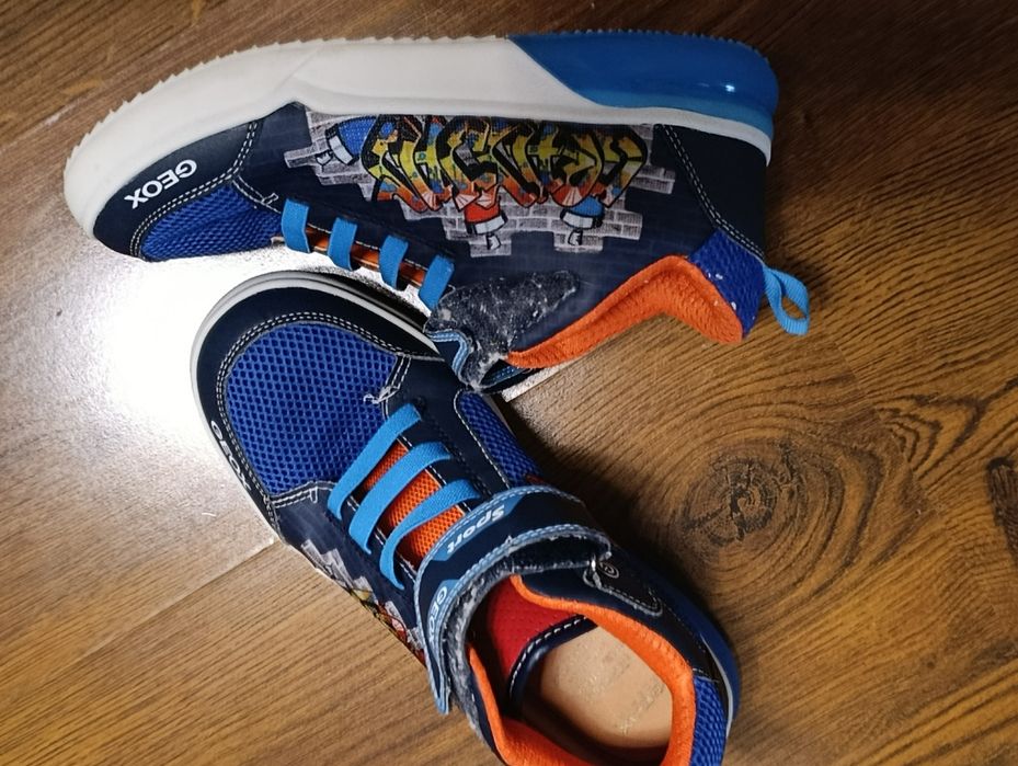 Обувки Geox - за момче