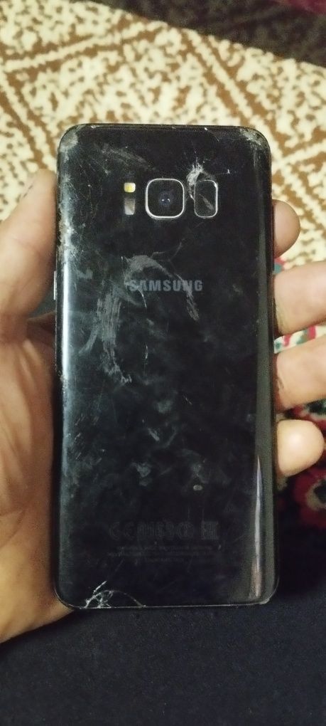Samsung galaxy s8+ zapchasga sotiladi boshqa joyi zõr ishladi