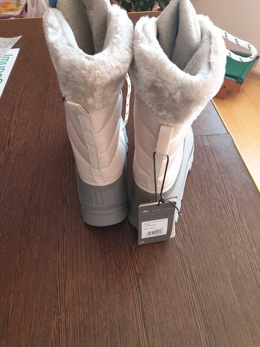 ghete pentru doamne si domnisoare