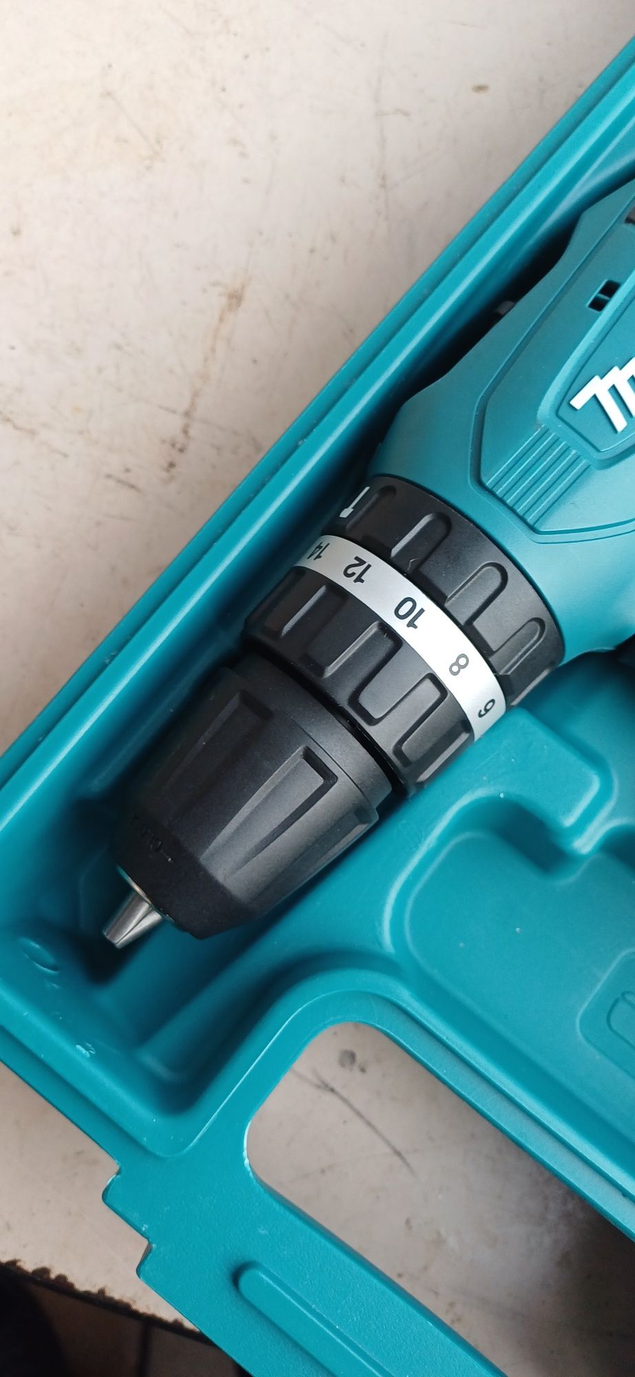 Чисто нов винтоверт MAKITA HP457 D