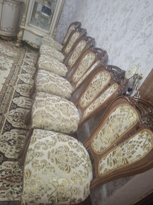 Стуллар сотилади
