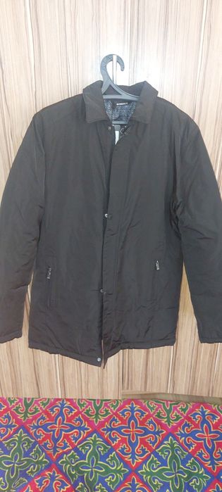 Продам новую мужскую куртку