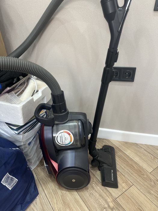 Продается пылесос Polaris!