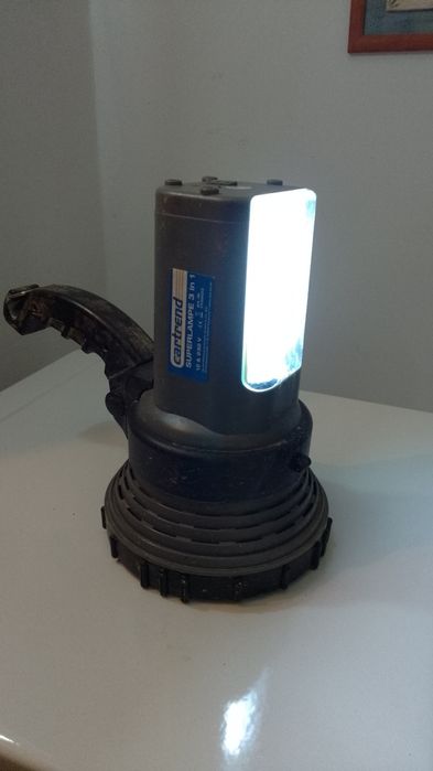 Lanternă profesională Halogen Neon Made in Germany