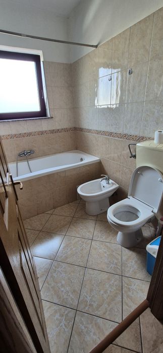 Vând apartament 2 camere Rădăuți