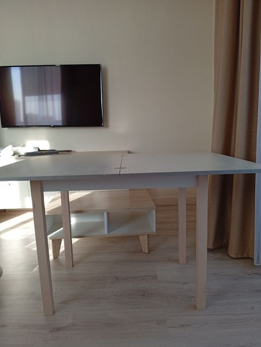 Стол продам срочно!