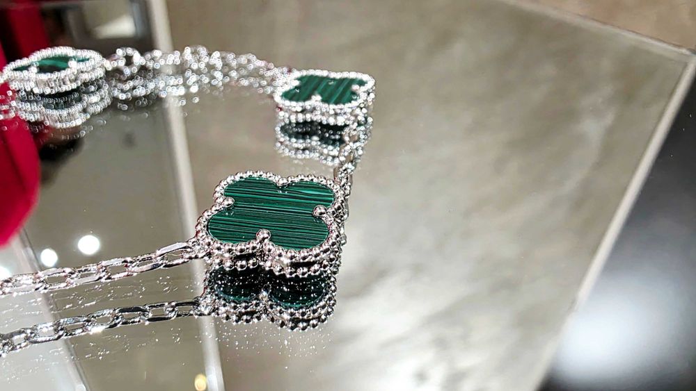 Van Cleef & Arpels VCA Silver Green 5 Vintage Alhambra Дамска Гривна