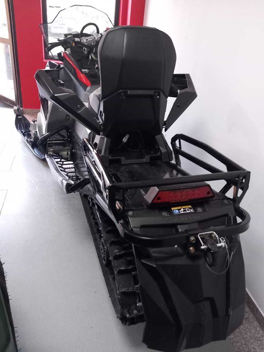 Snowmobil Polaris 650 VOYAGEUR 146 - Model 2023