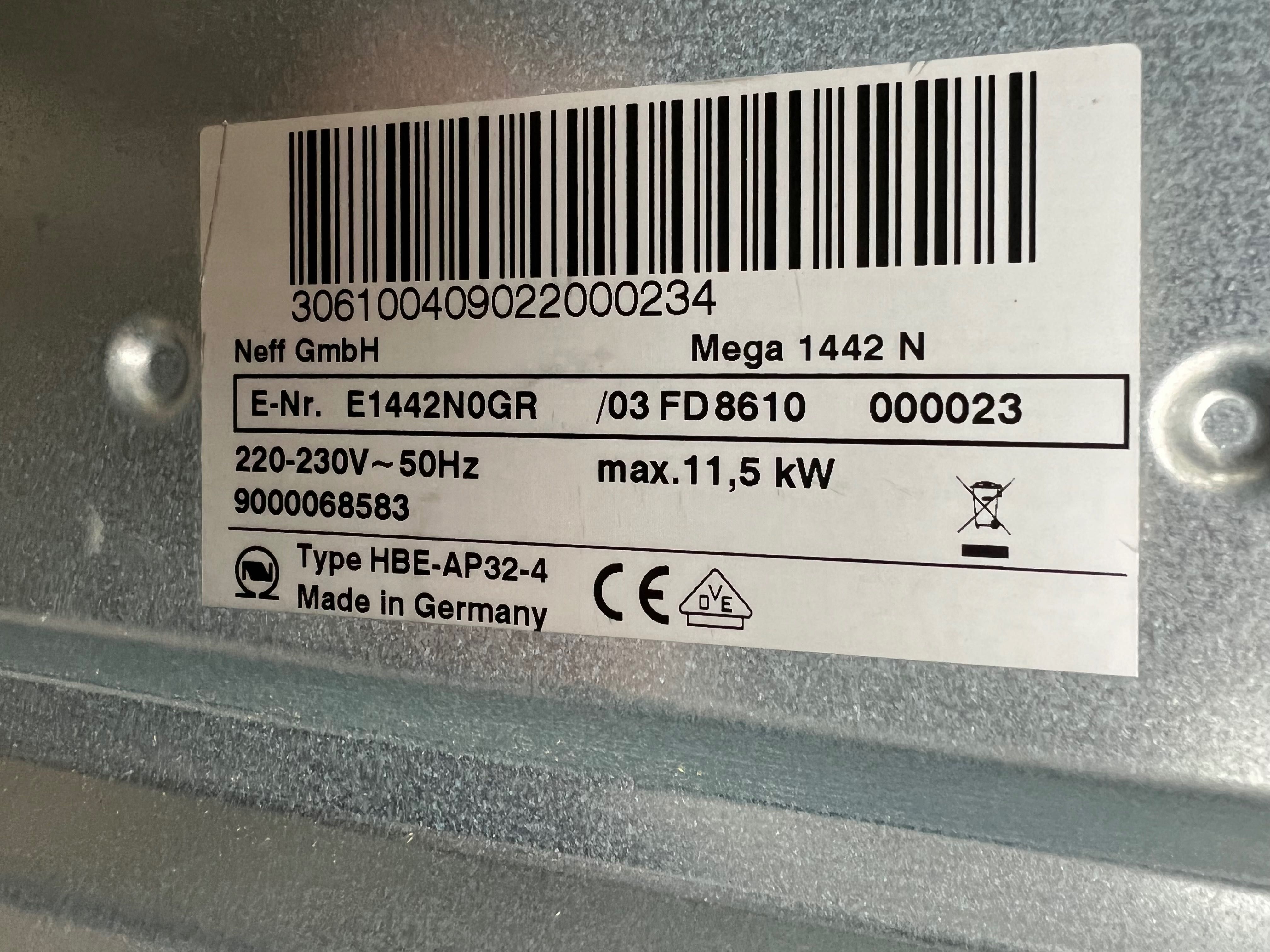 Neff -mega 1442 N,фурна с котлони-инокс,66 л