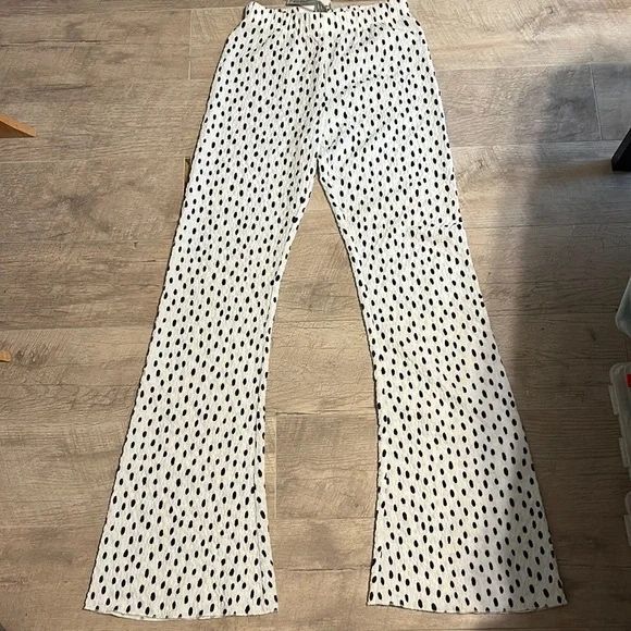Pantaloni Zara 36