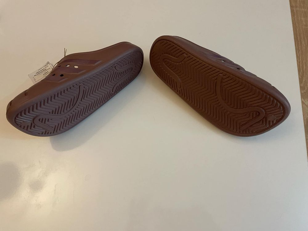 Adidas Adilette clogs