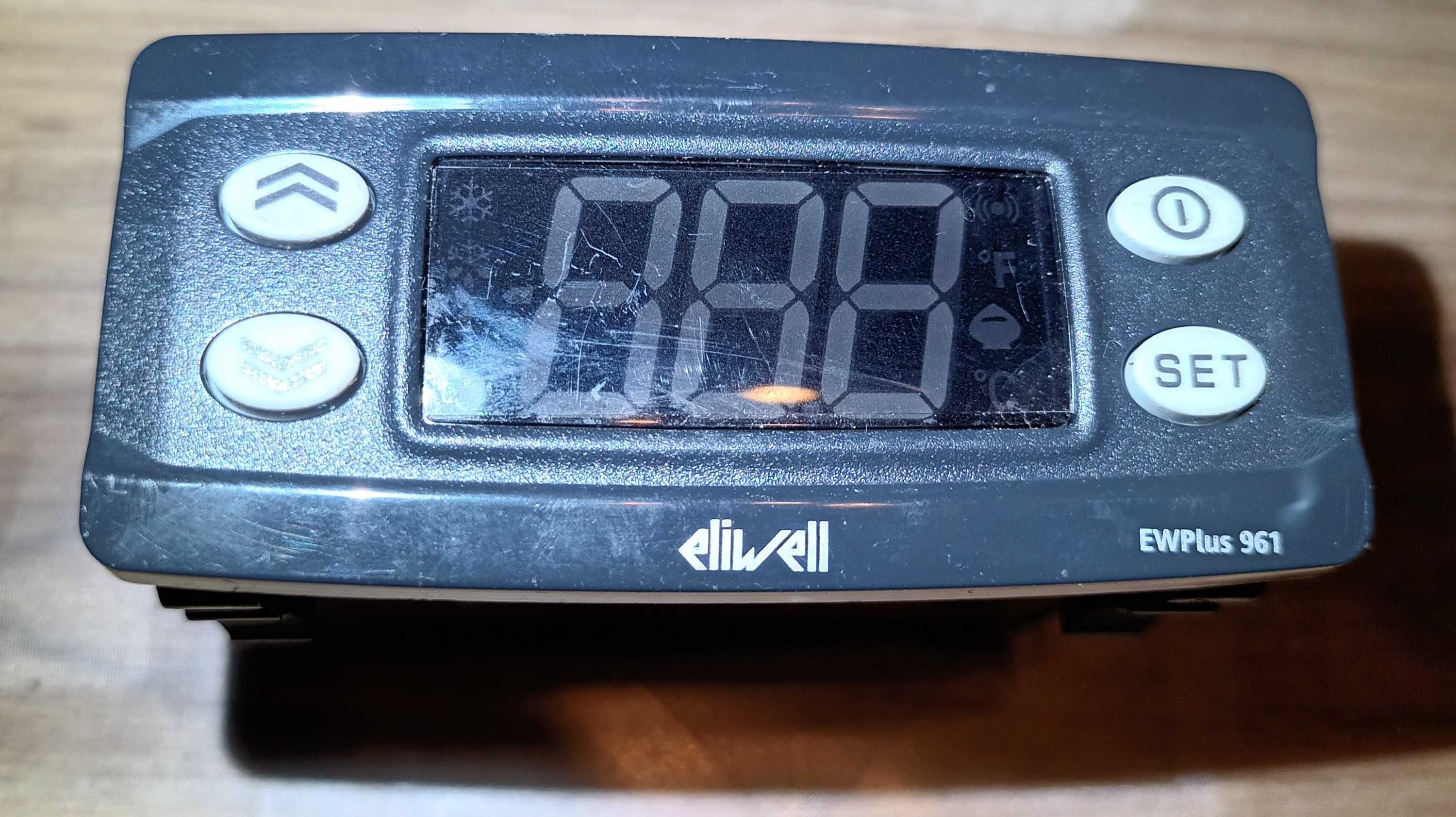 Цифров термостат / контролер EWPlus 961 за хладилник