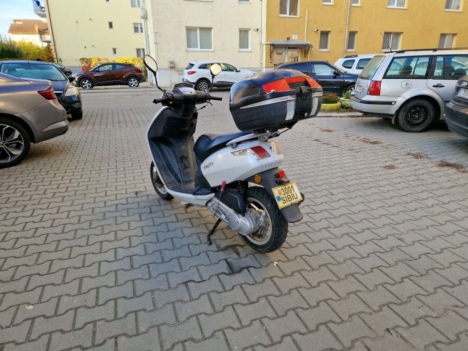 Vand  Scutar 45 an 2009 acte la zi stare buna