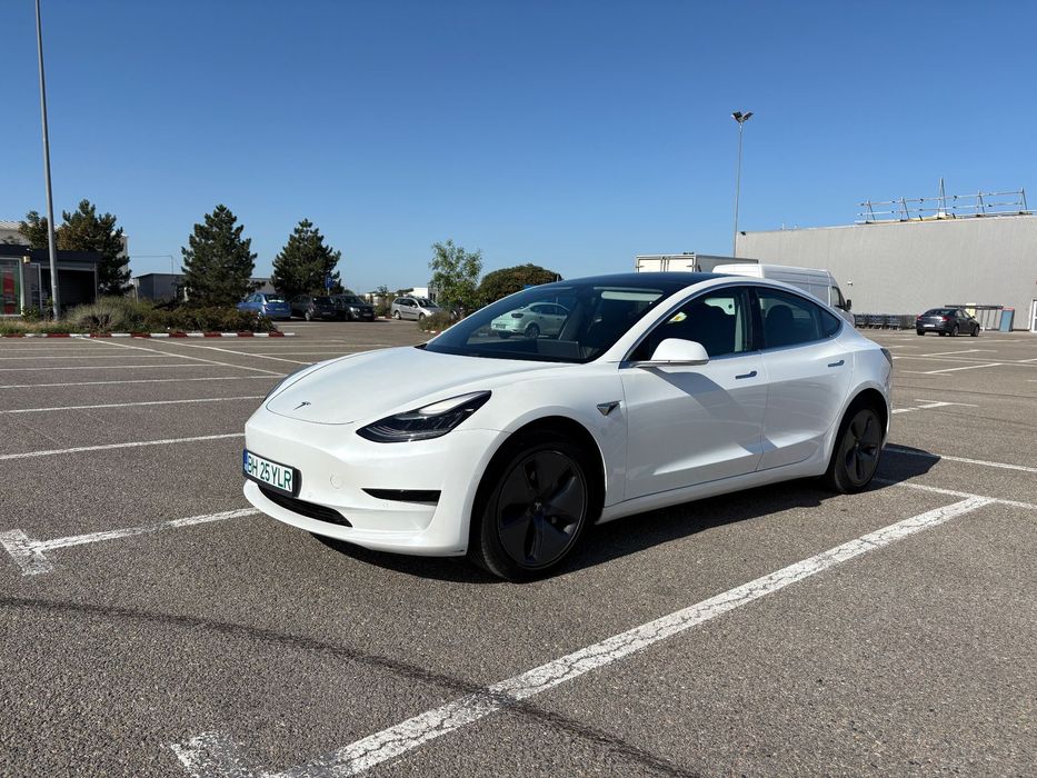 Tesla Model 3 Inmatriculata RO in 03.2025, tva deductibil