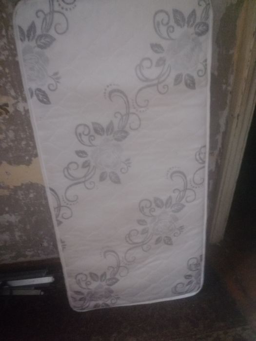 Продам матрас детский