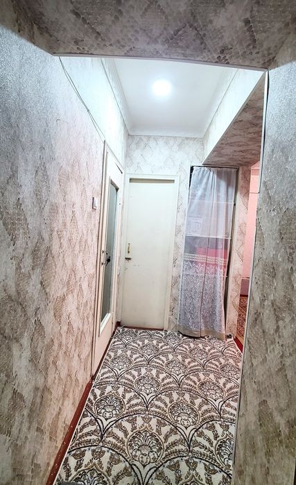 1,2 xonali podyezdli galareyka uy sotiladi