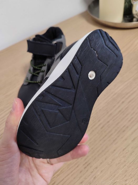 Боти за момче 26 размер