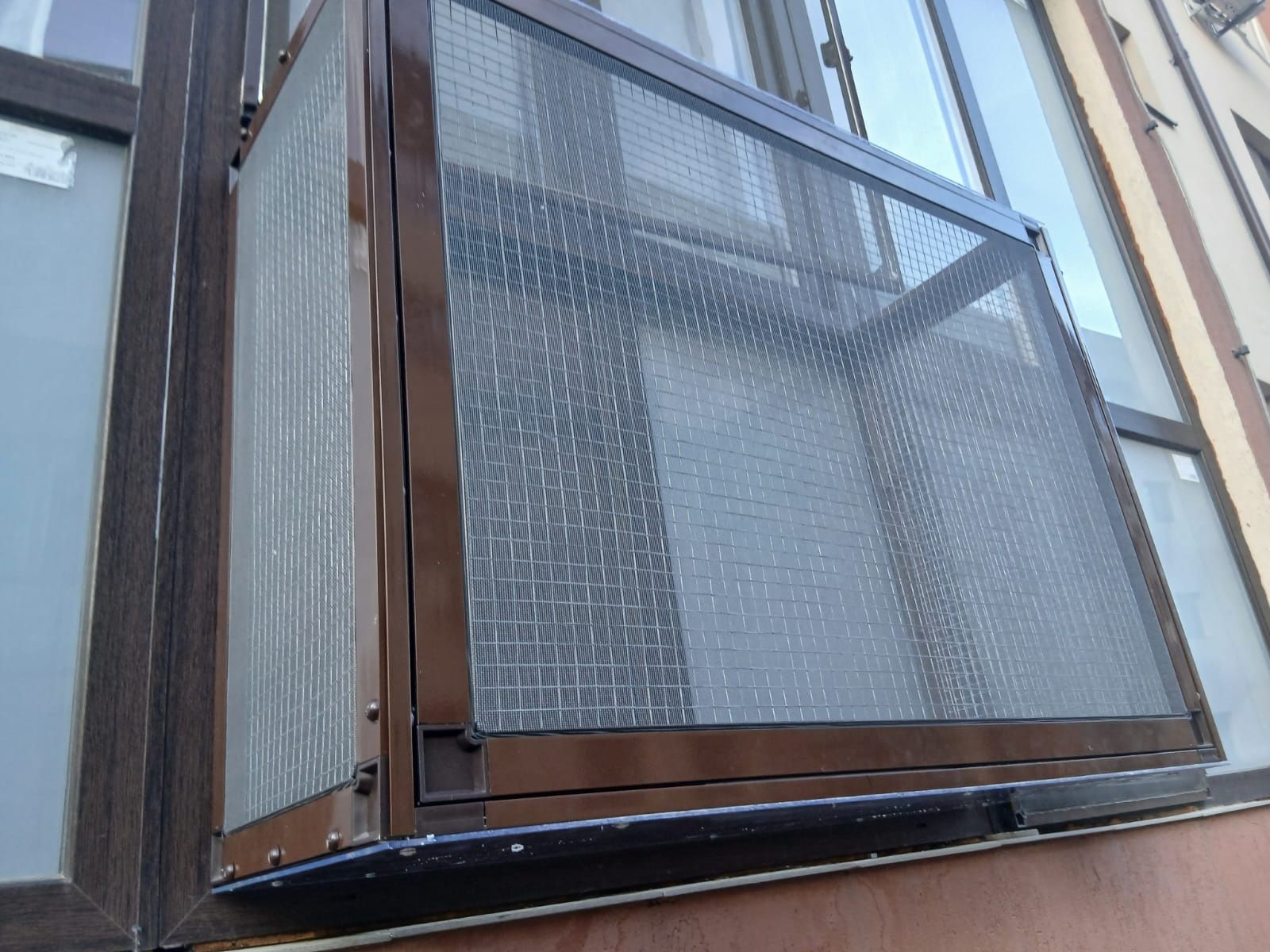 Cusca exterioara pentru pisici
