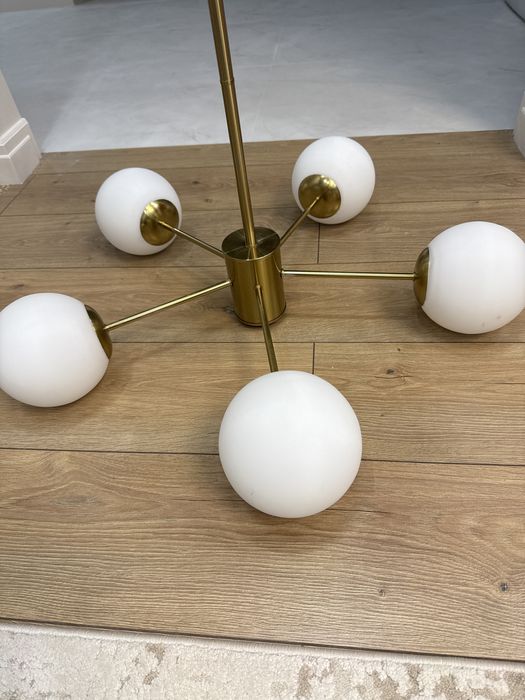 Люстра в идеальном состоянии