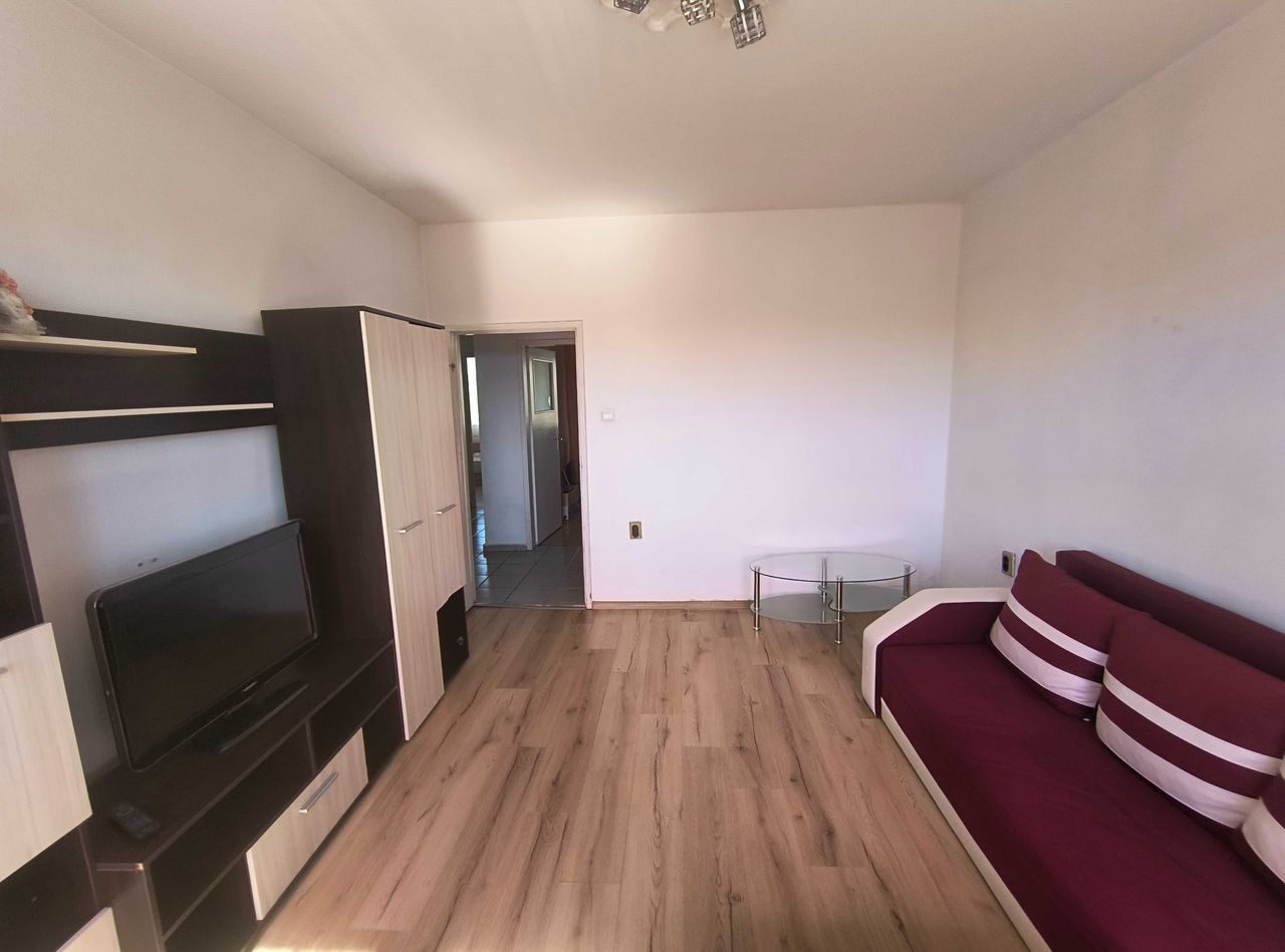 Продава се Двустаен апартамент в Стара Загора, Самара 3 - 51 кв.м за 1216 €/кв.м - Снимка #1