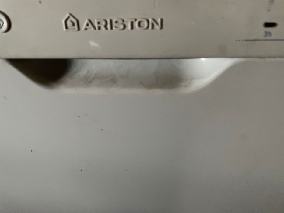 Продам посудомоечную машину