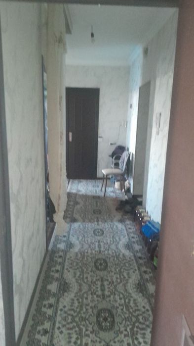 Аренда сергели 8 худуд 2 хона 2 этаж 400у,е