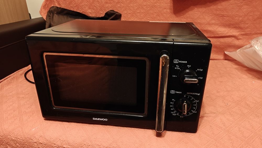Cuptor cu microunde Daewoo