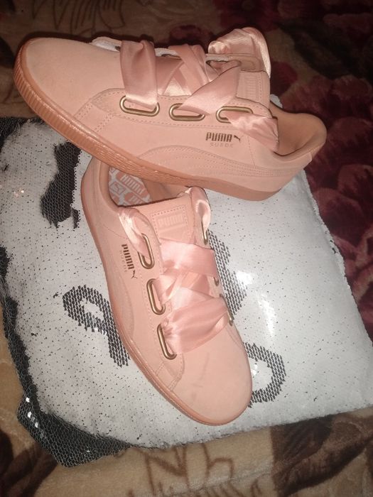 Vand adidasi damă Puma  nr 41