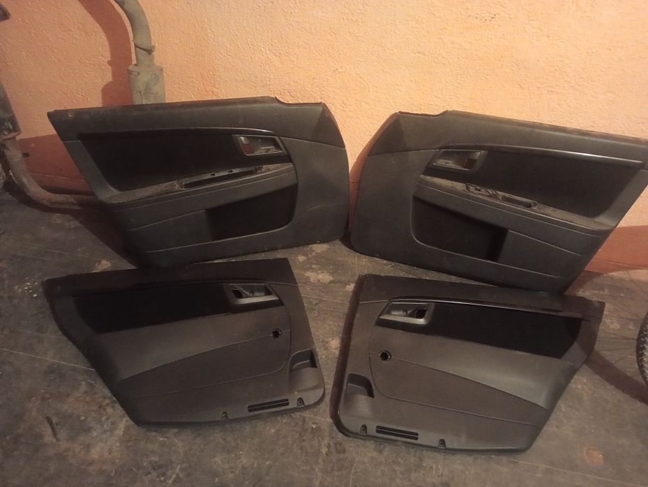 Приора 2люкс общивка 4штук 50мын отдельно сатылмайды