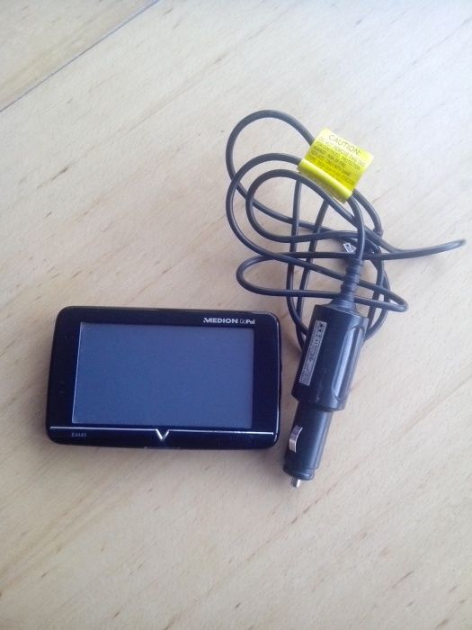 2бр. навигация Medion и 1бр. TomTom