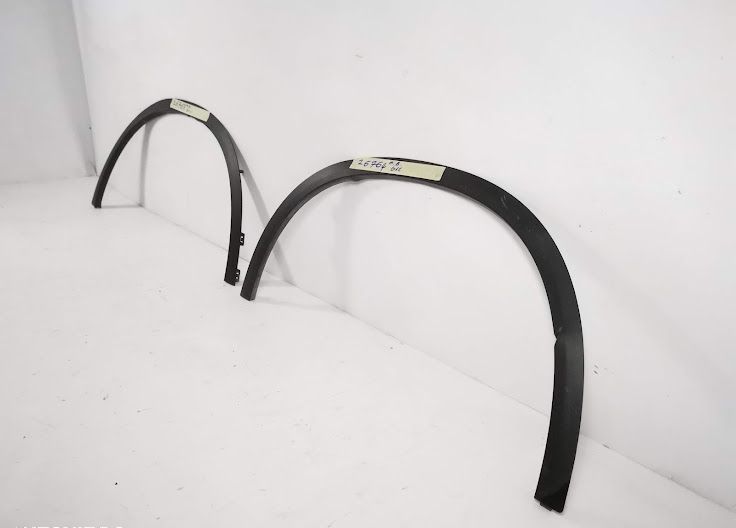 Bandou Overfender Stanga Dreapta Fata original Mercedes-Benz GLC Coupe