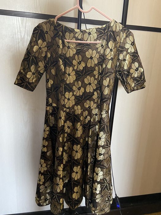 Продам детское платье