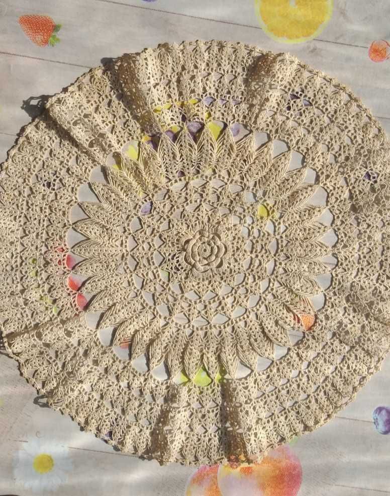 Прекрасни кръгли плетива на една кука
