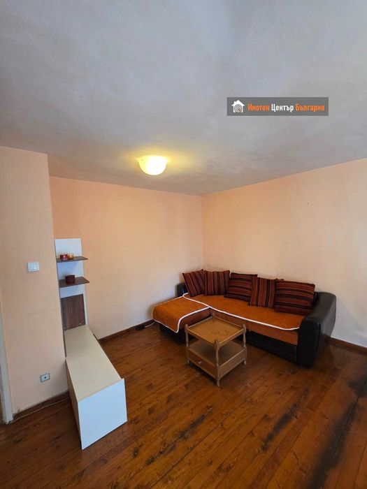 Дава се под наем Тристаен апартамент в София, Студентски град - 85 кв.м за 765 € - Снимка #1