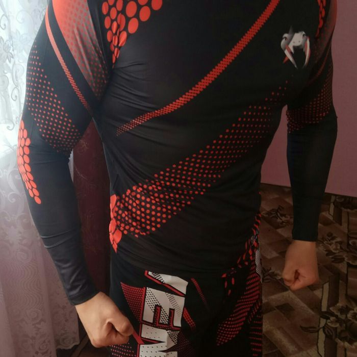 Продам термо рашгард Venum для ufc, mma, crossfit, muaythai, jiu jitsu