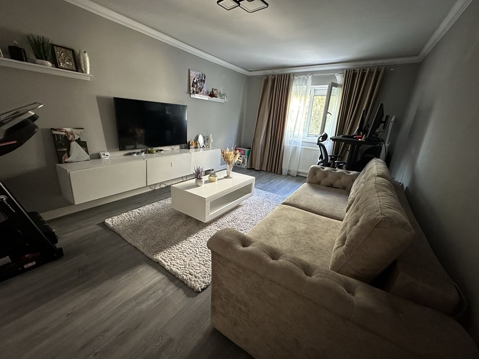 De vanzare aparament 2 camere Medgidia