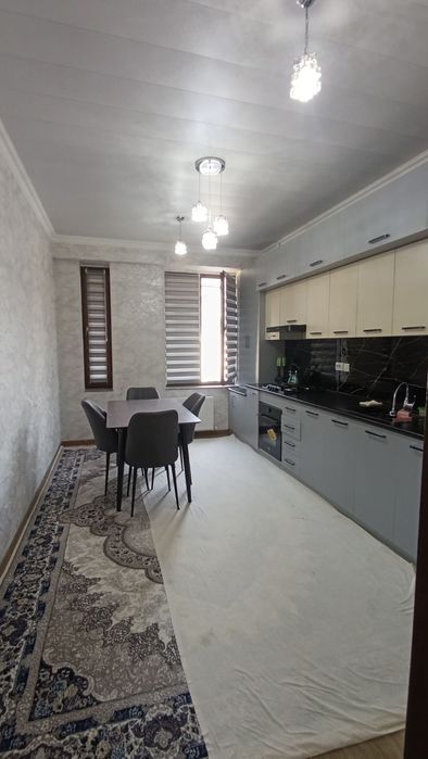 Sergeli green house 2/5/10 yevro remont 75 kv.m